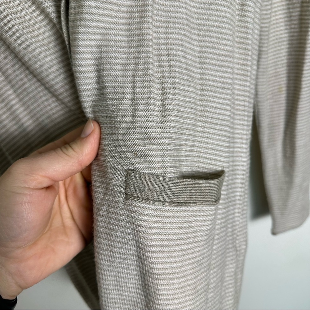 J CREW Womens Med Merino Wool Preppy Beige Stripe Lightweight Cardigan Sweater - Picture 6 of 7